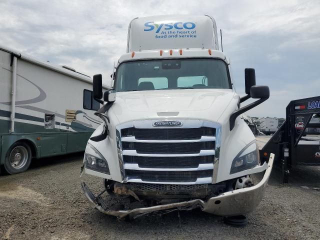 2023 Freightliner Cascadia 116