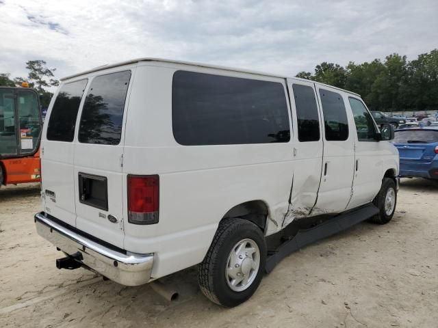 2013 Ford Econoline E350 Super Duty Wagon