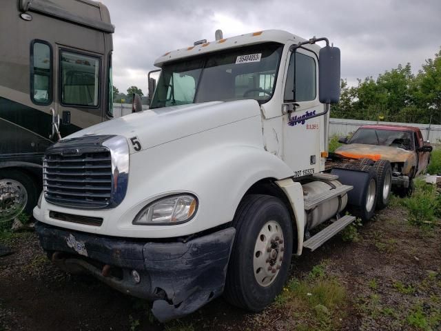 2004 Freightliner Conventional Columbia