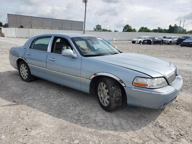 2010 Lincoln Town Car Signature Limited