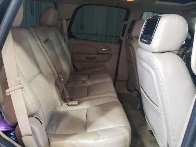 2011 Cadillac Escalade Luxury