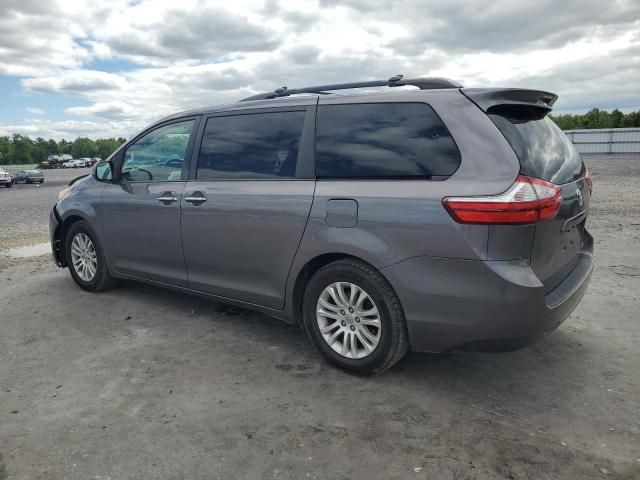 2015 Toyota Sienna XLE