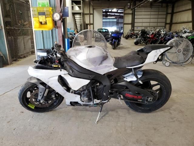 2016 Yamaha YZFR1