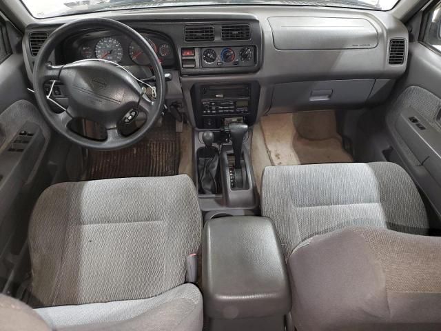 2000 Nissan Frontier Crew Cab XE