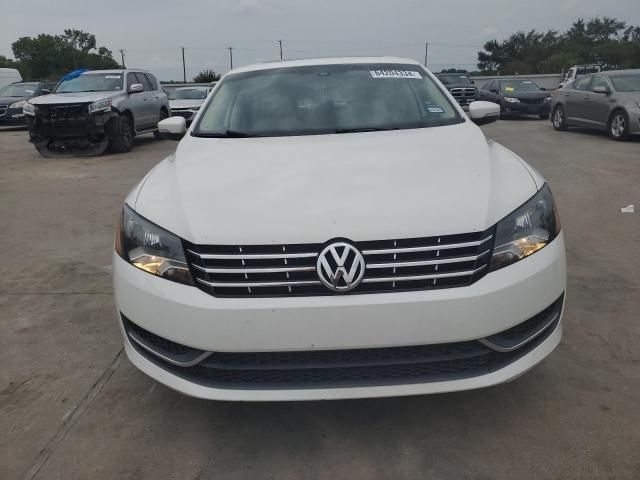 2014 Volkswagen Passat SE