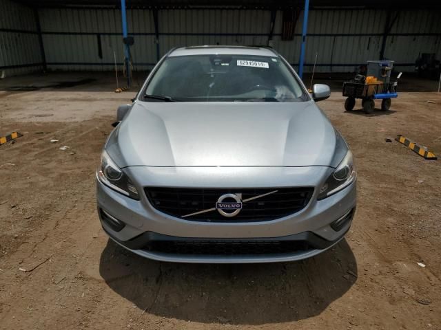 2018 Volvo V60 T5 Dynamic