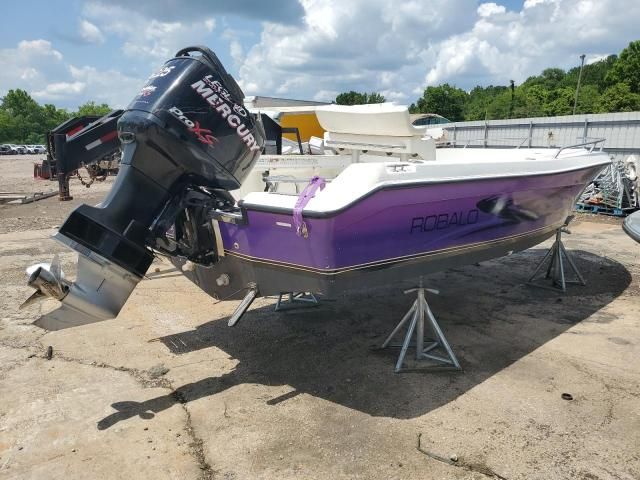 2001 Robalo Boat