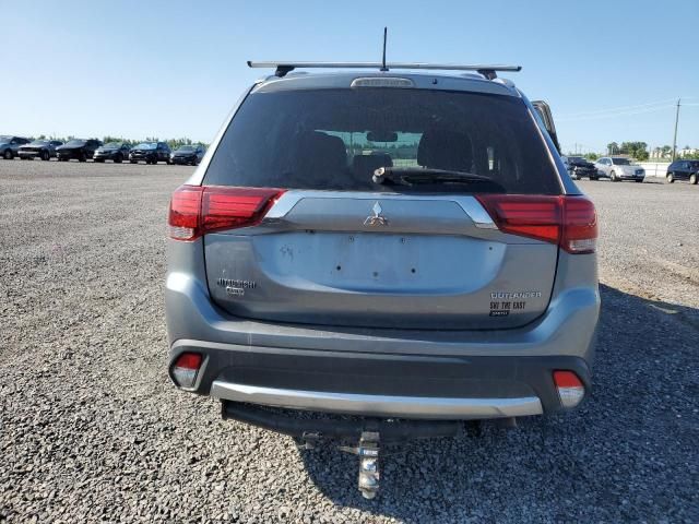 2016 Mitsubishi Outlander SE