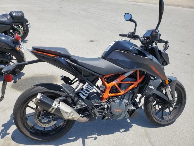 2023 KTM 390 Duke