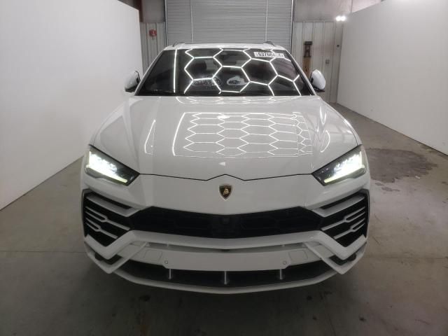 2020 Lamborghini Urus