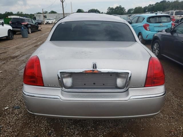 2009 Lincoln Town Car Signature Limited