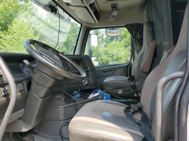 2022 Volvo VN VNL