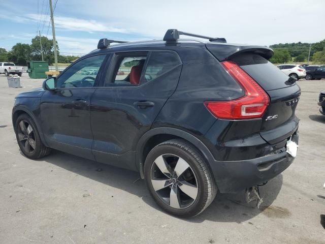 2019 Volvo XC40 T5 Momentum