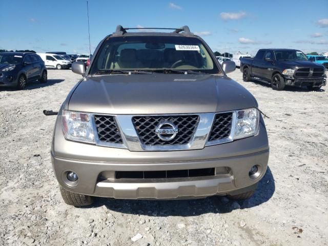 2005 Nissan Frontier Crew Cab LE