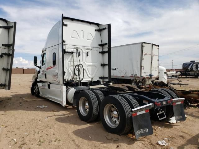 2022 Freightliner Cascadia 126