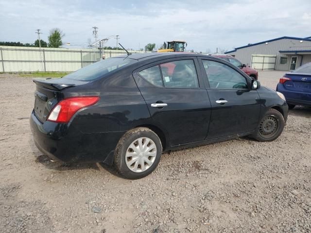 2013 Nissan Versa S