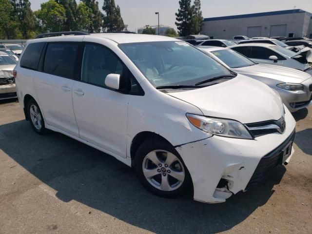 2020 Toyota Sienna LE