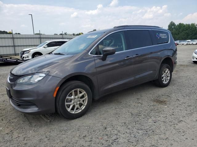 2020 Chrysler Voyager LXI