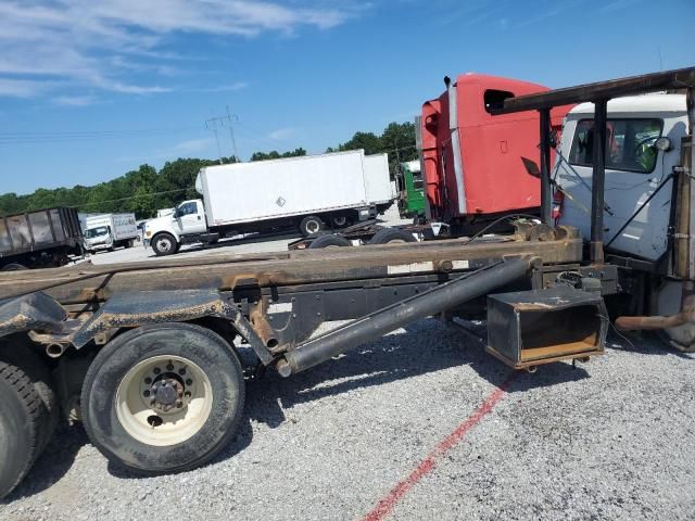 2003 Mack 600 RD600