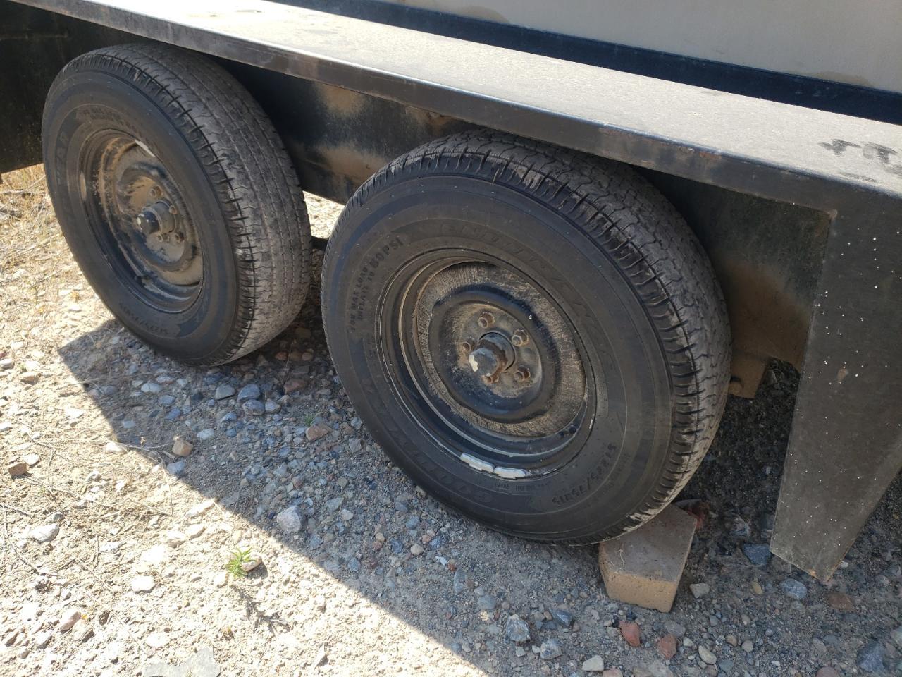 2000 Trailers Generator