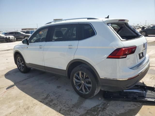 2022 Volkswagen Tiguan SE