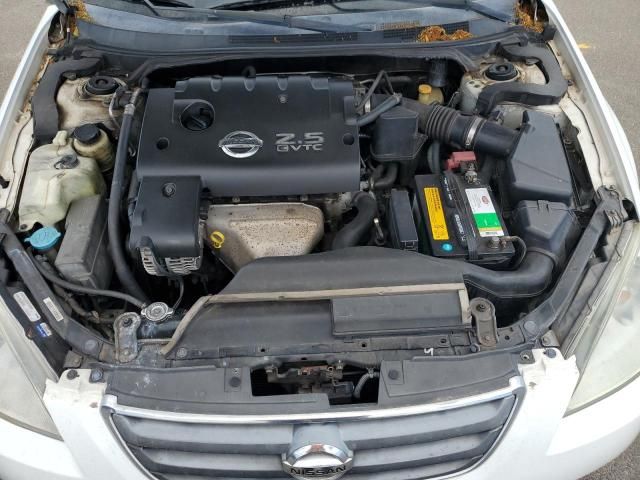 2003 Nissan Altima Base