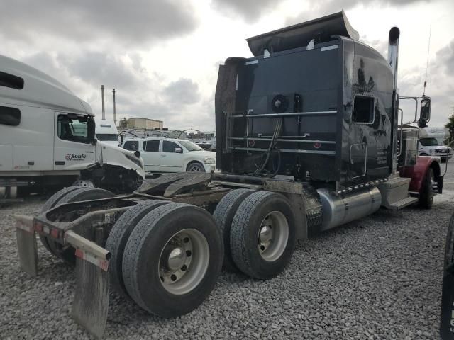 2018 Peterbilt 389