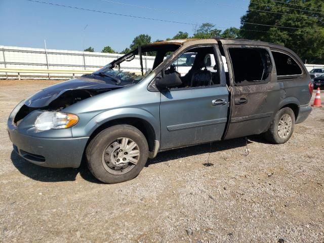 2006 Chrysler Town & Country LX