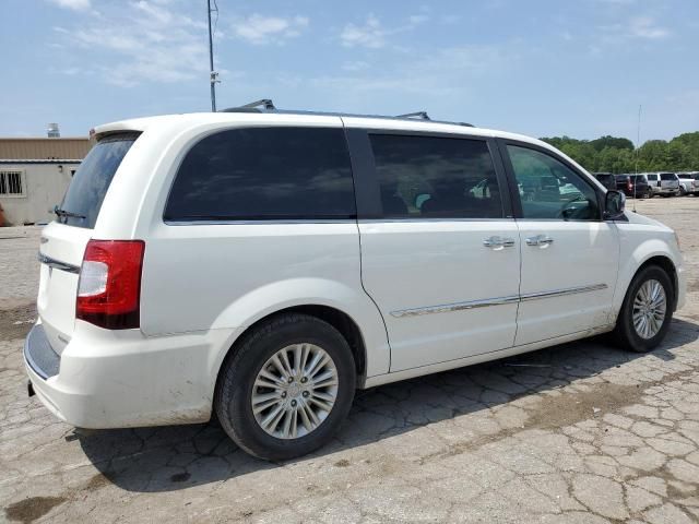 2012 Chrysler Town & Country Limited