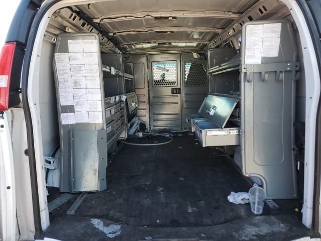 2022 Chevrolet Express G2500