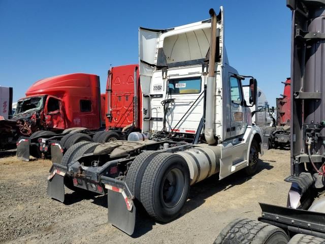 2012 Volvo VN VNL