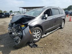 Chrysler Vehiculos salvage en venta: 2020 Chrysler Voyager LXI