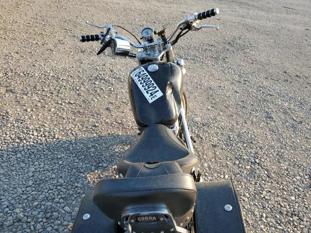 2004 Honda VT1100 C2