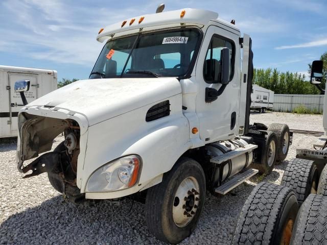 2012 Freightliner Cascadia 113