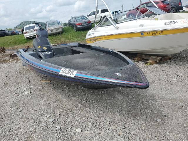 1995 Javelin Boat