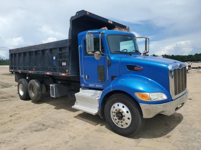 2015 Peterbilt 348