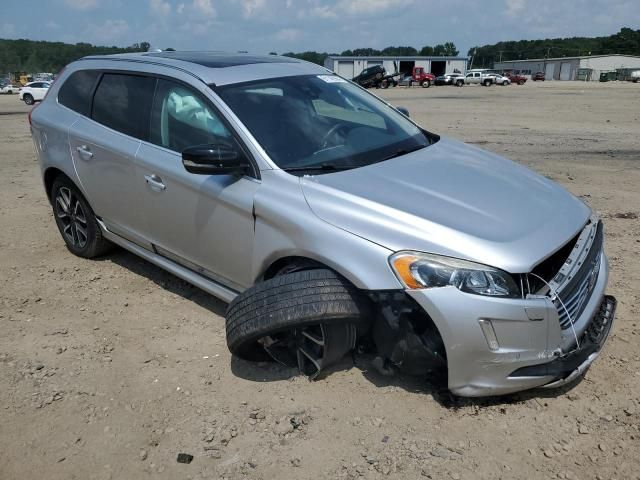 2017 Volvo XC60 T6 Dynamic