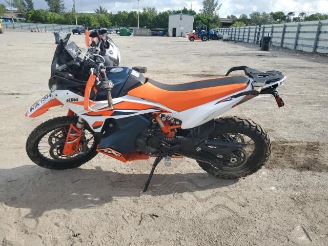 2023 KTM 890 Adventure R