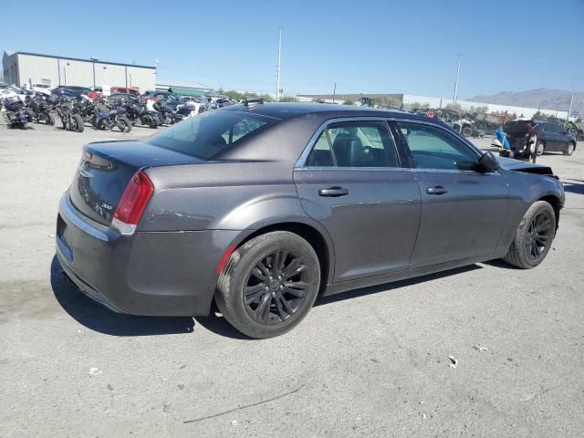 2018 Chrysler 300 Touring