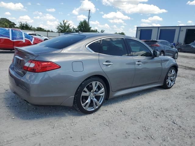 2013 Infiniti M56