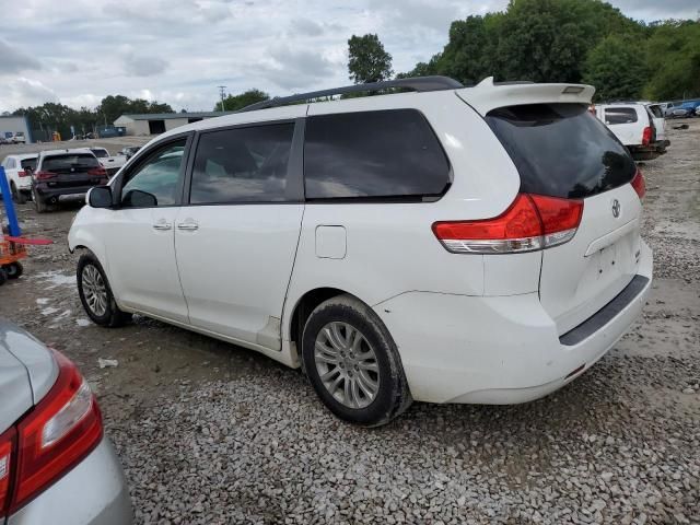 2013 Toyota Sienna XLE