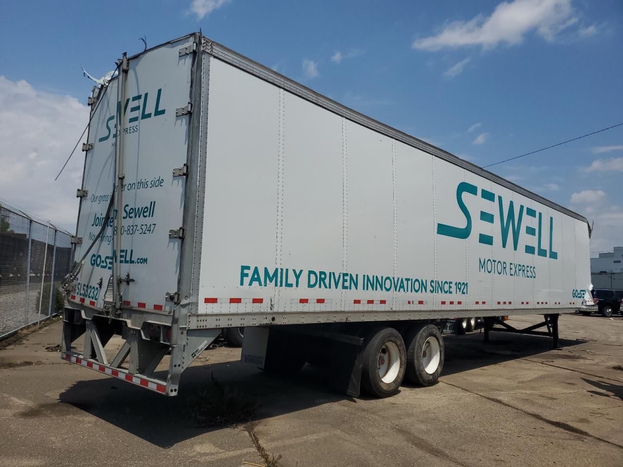 2019 Vanguard Trailer 53'TRAILER