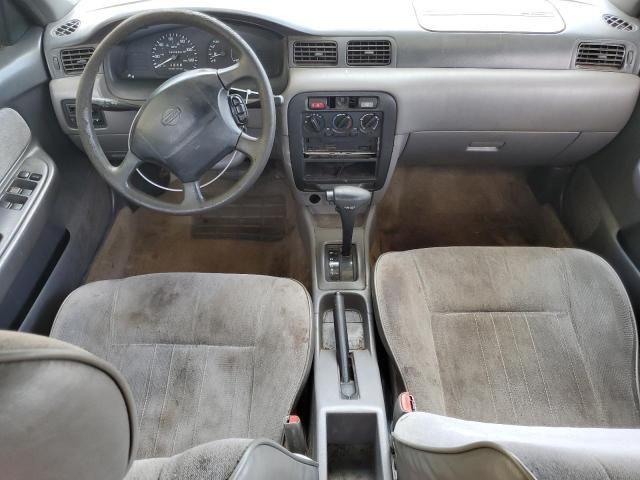 1995 Nissan Sentra Base