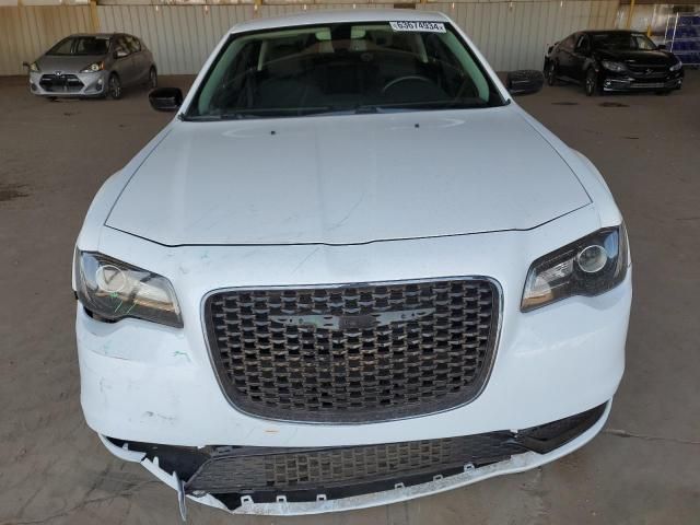 2020 Chrysler 300 Touring