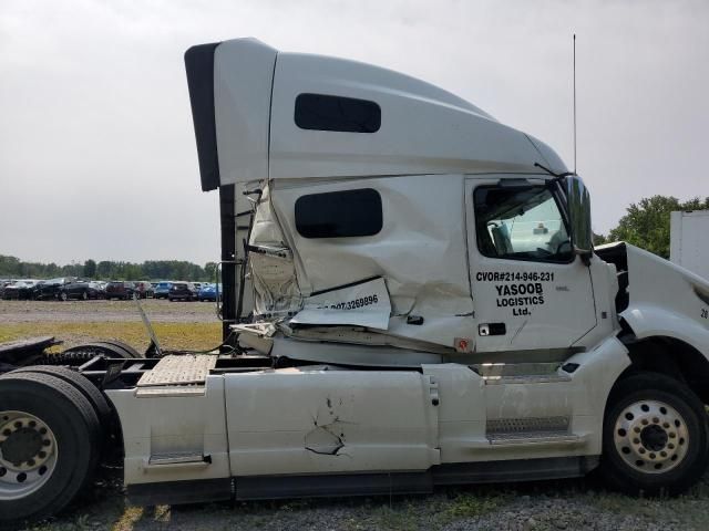 2022 Volvo VN VNL
