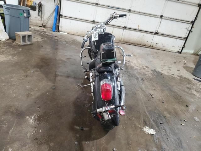 2001 Honda VT1100 C2