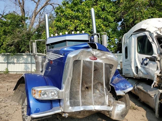 2023 Peterbilt 389