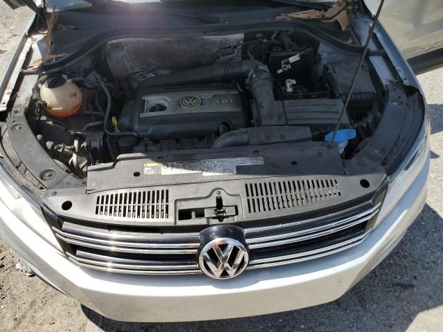 2015 Volkswagen Tiguan S