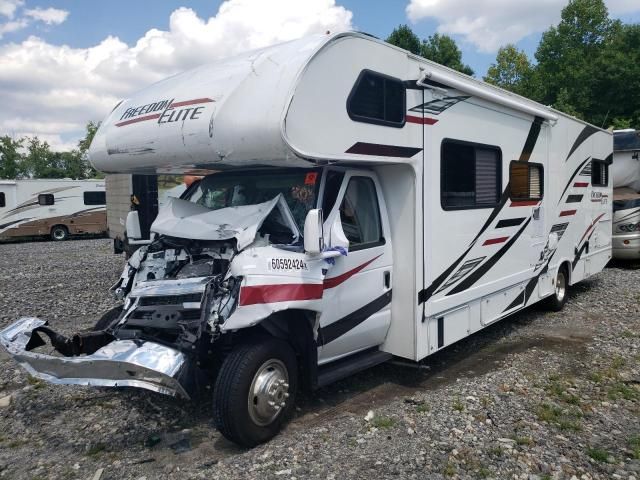 2019 Ford Econoline E450 Super Duty Cutaway Van