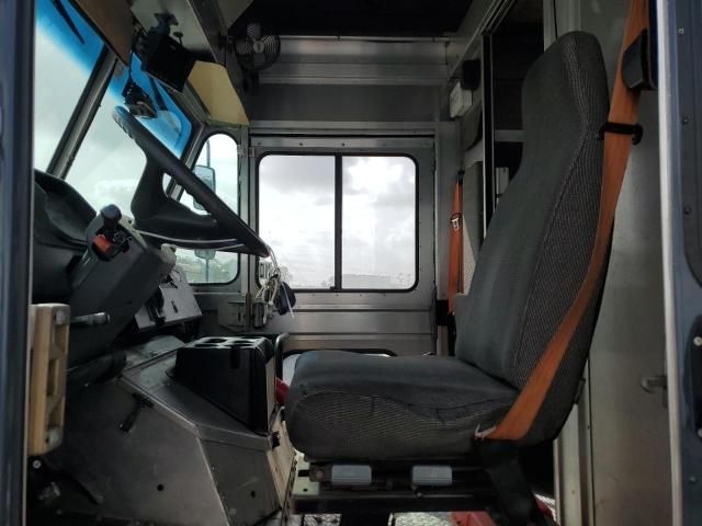 2020 Freightliner Chassis M Line WALK-IN Van